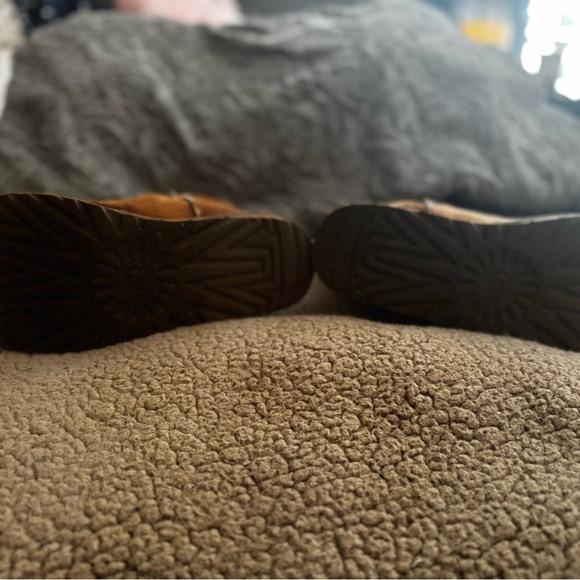UGG Short Chestnut Sheepskin Boots - Picture 5 of 6